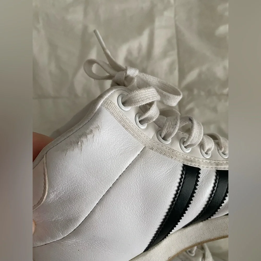 Adidas black and white high top shoes - Picture 3 of 8